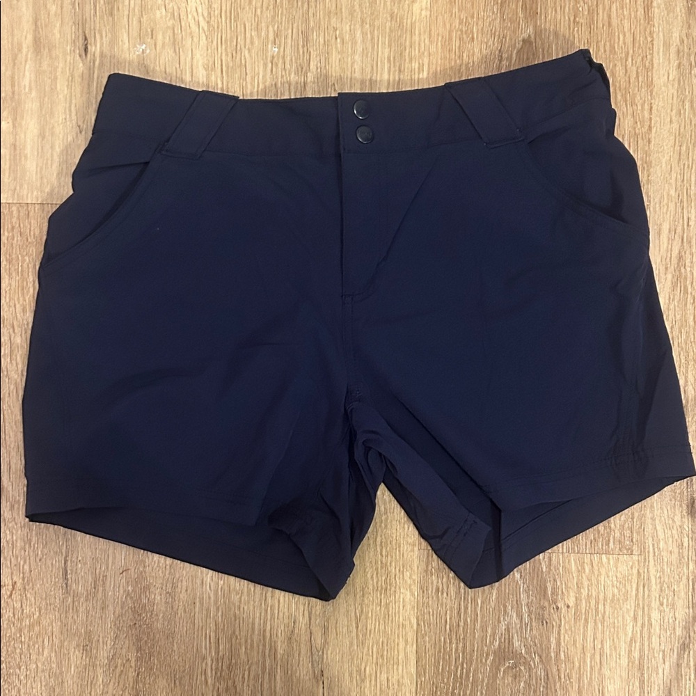 Columbia Women's Navy Shorts